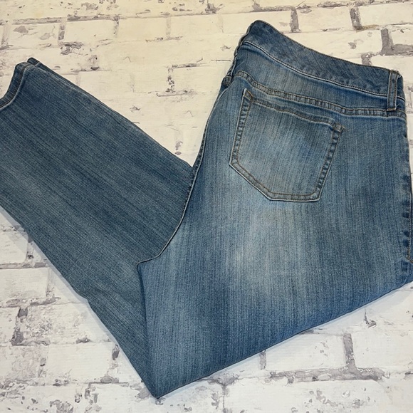 torrid Denim - Torrid Cropped Jeans Size 18